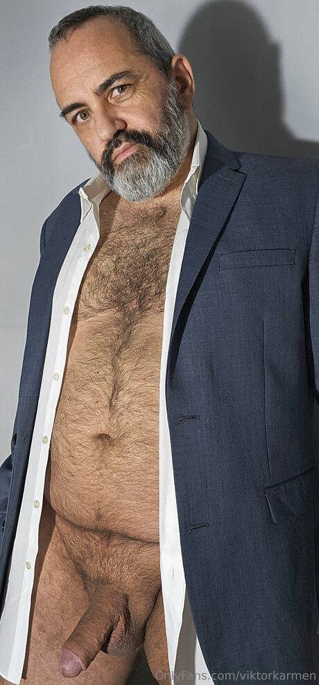 Viktorkarmen nude actress photo