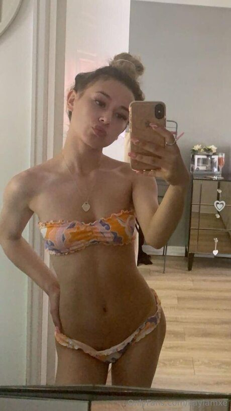 Kaylamxe star exclusive photo