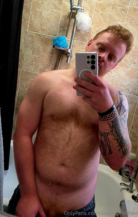 Daddygirthfree model hot pics