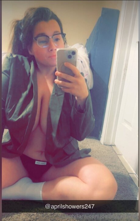 Daddygirthfree model exclusive picture