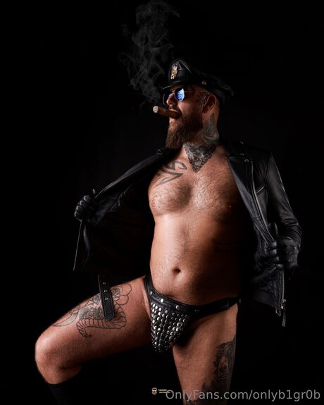 Onlyb1gr0b naked actress picture