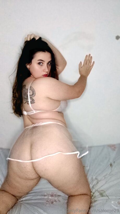 Diosademedianoche star sexy picture