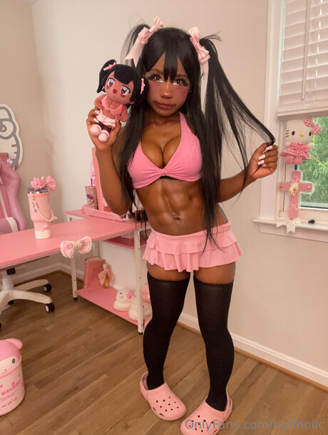 Buffholic nude model picture