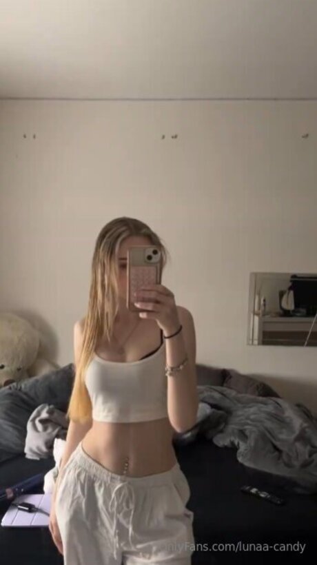 Sophiatiel nudes model images