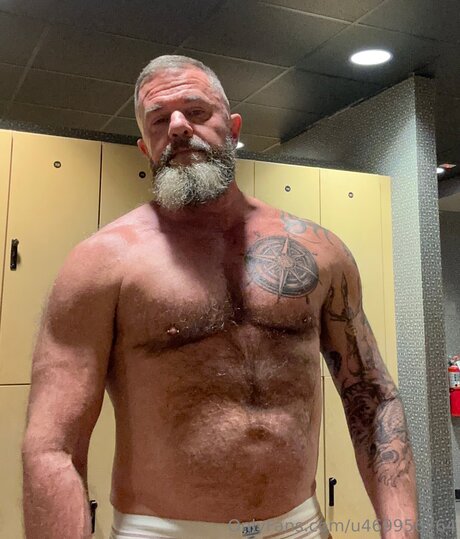 U469956764 art star gallery