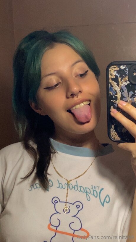 Reinita99 erotic pornstar photo