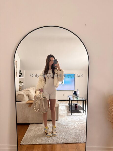 Babygirllx3 naked model pics