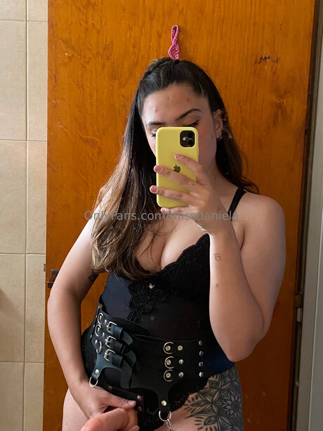 Kinkydaniela free actress img