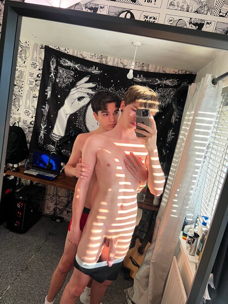 Thebeeb0i sex star img