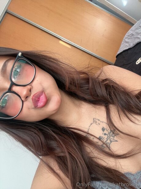 Katbrownn porn model archive