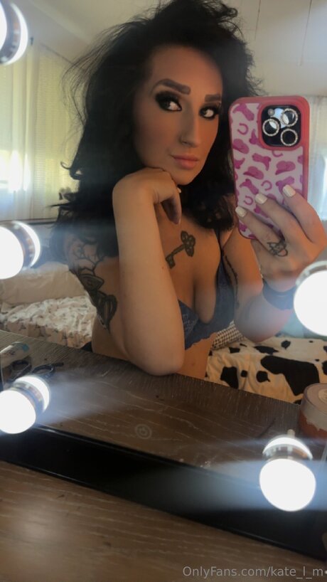 Kate L M porn model images