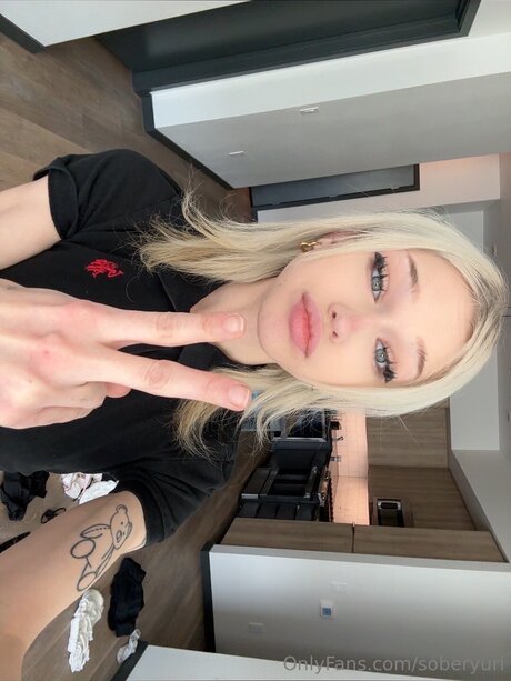 Soberyuri nice pornstar img