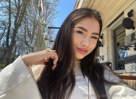 Lovely Lilly Me model nice img