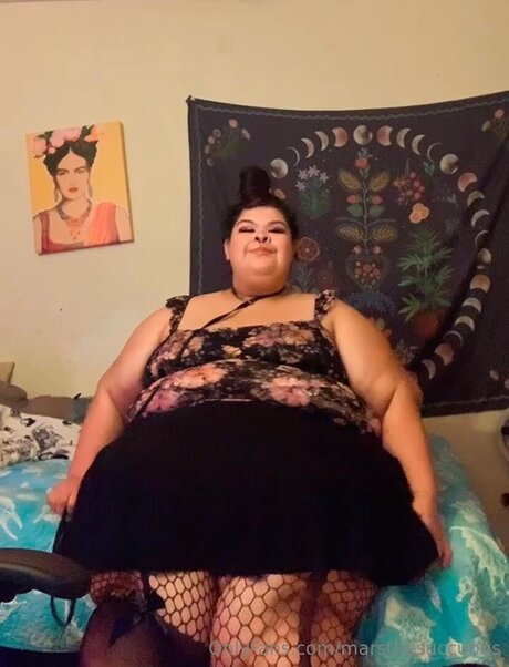 Marsthesuccubus best model pics