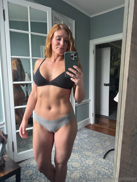 Hotredpepper art star photos