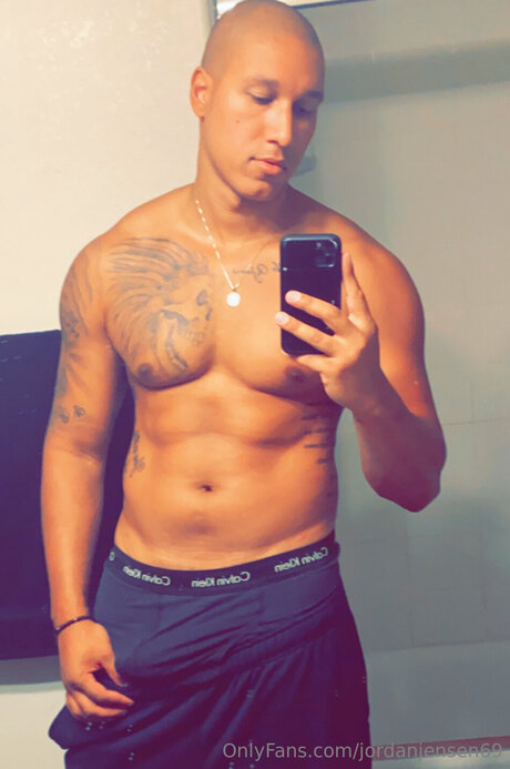 Jordanjensen69 model erotic gallery