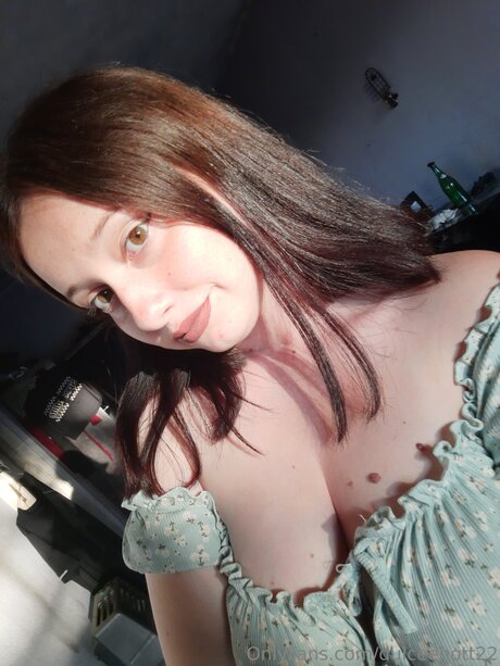 Bunnyhott22 adult star archive