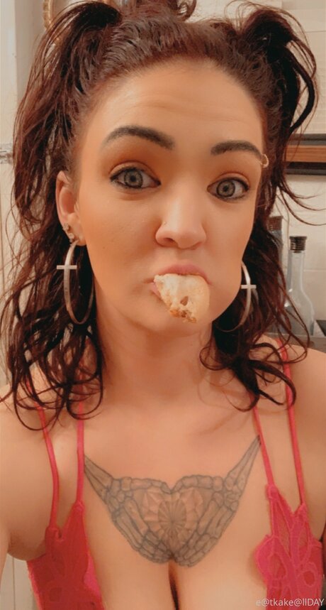 Eatkake free star photos