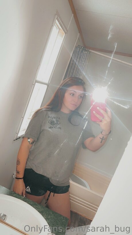 Sarah Bug model beautiful gallery