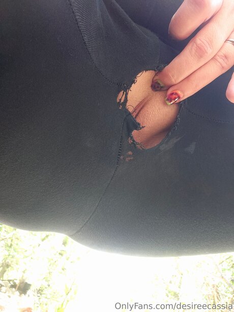 Desireecassia naked model picture