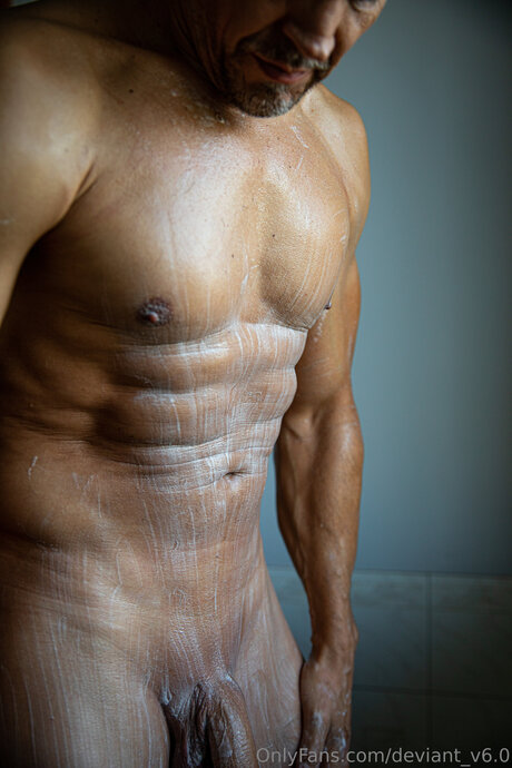 Deviant V6 0 model nude pictures