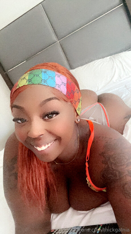 Mrs Juicyfruit adult model pics