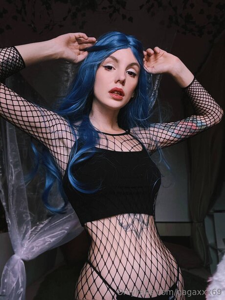 Cherrygaga perfect star photos