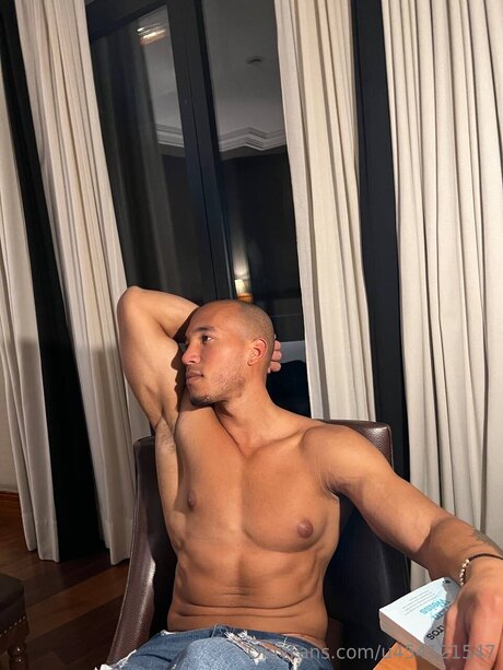 Dwayne Johnson Jr model erotic img