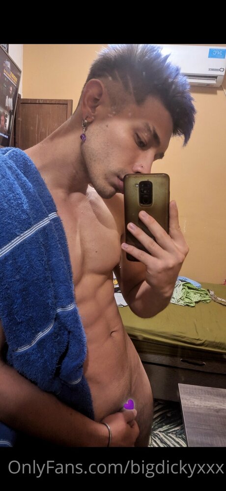 Tomas Rager model adult pictures