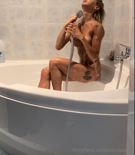 Valyqueen beautiful pornstar img