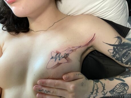 Everlyy666 sex star image