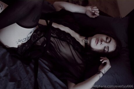 Everlyy666 Profile pic