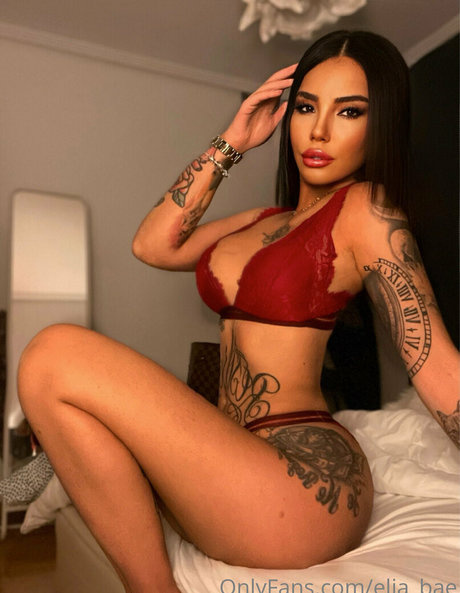 ameliereve7 erotic star image