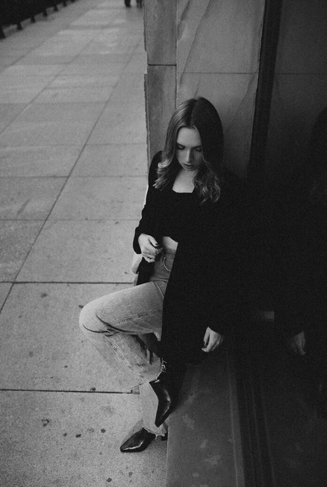 Elsa Jay star free picture