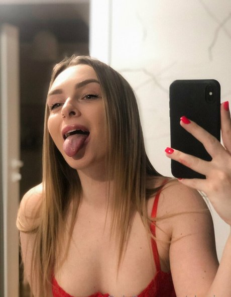 Elsa Jay nudes star pictures