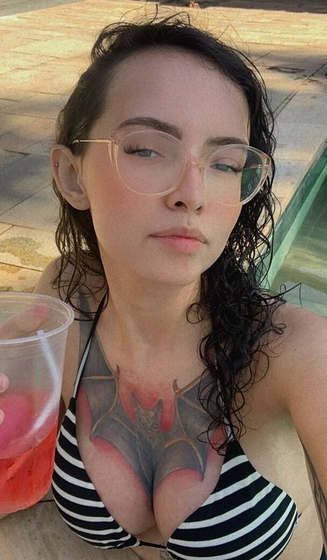 Electrahearth model exclusive picture