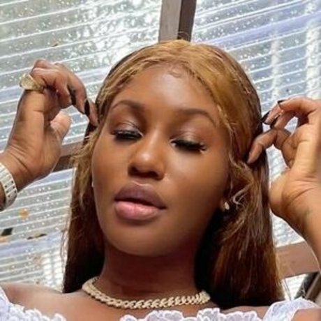 ilovedaleeshaa perfect pornstar image