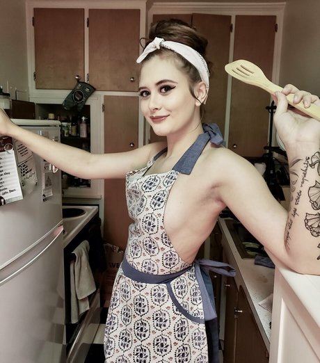 dakotamoonj model hd photo