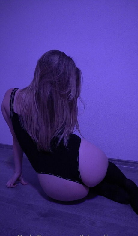 blondieasmr pretty actress pic