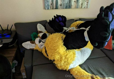 thepineapplefox exclusive star pics