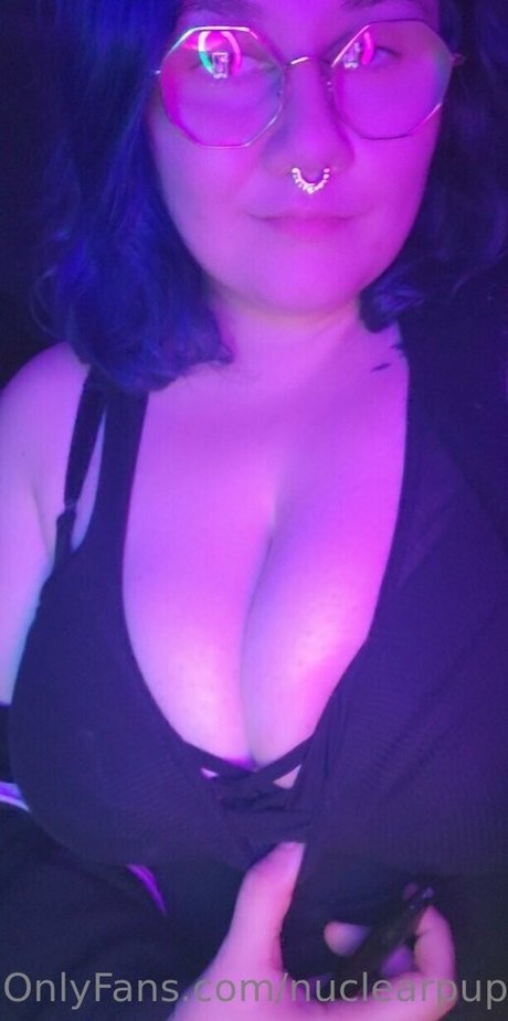 nuclearpuppo free pornstar photos