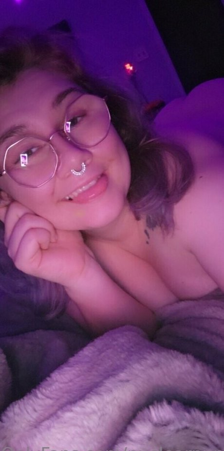 nuclearpuppo model xxx photos