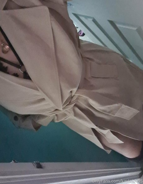 kayleigh95 naked pornstar image