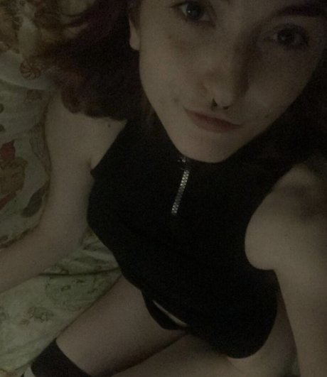 Emmanooodle beautiful pornstar picture