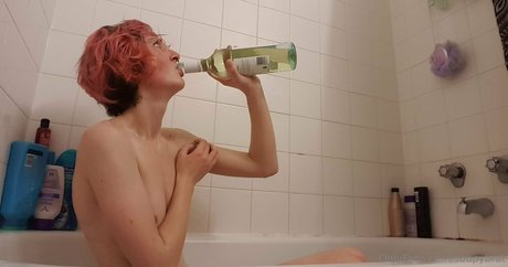 Emmanooodle sexy pornstar images