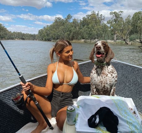 Kayla Butler pretty model images