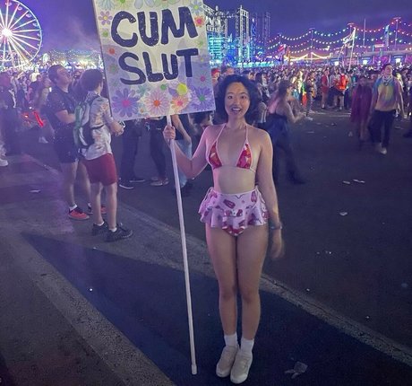 Lydiaren sexy actress pictures