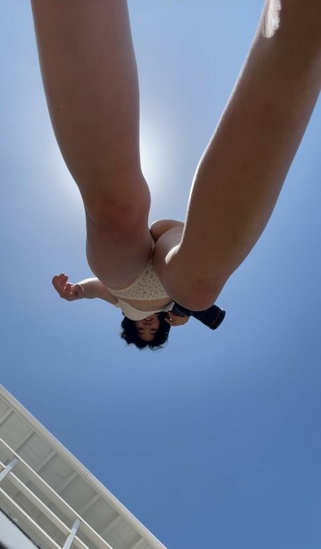 Lydiaren art model pictures