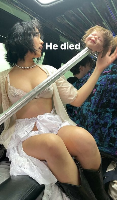 Lydiaren model adult archive