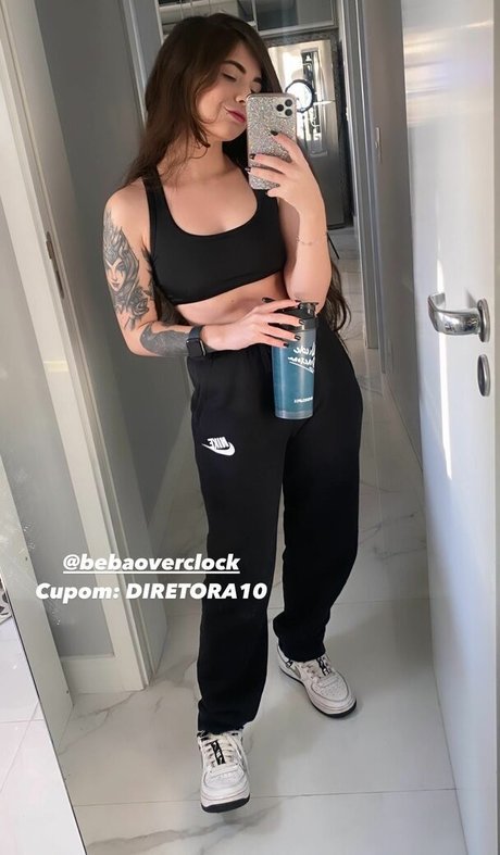 Nicole Diretora naked model images